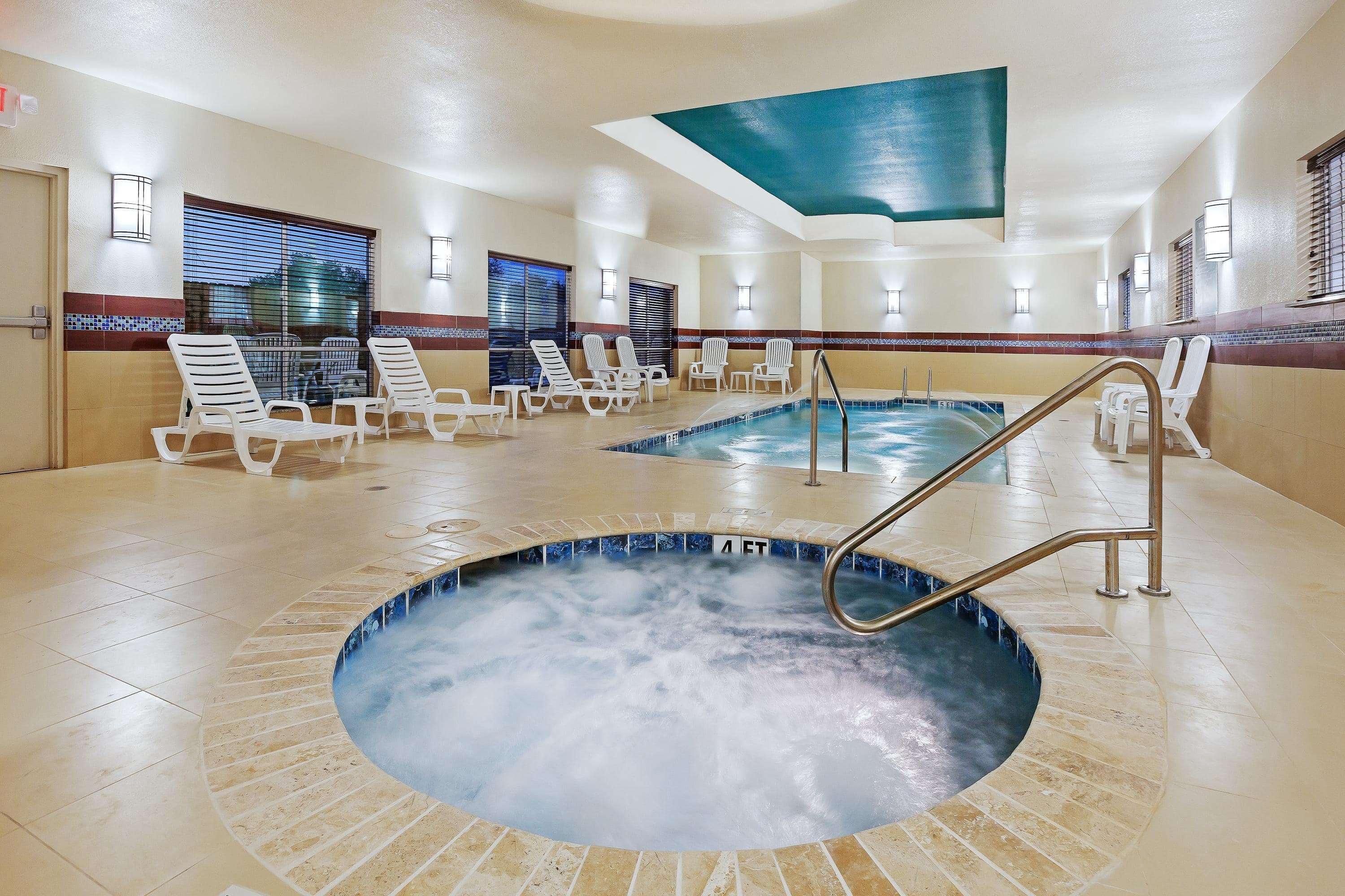La Quinta By Wyndham Pearsall Luaran gambar