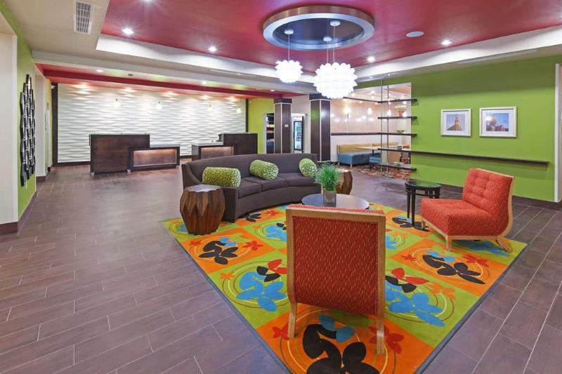 La Quinta By Wyndham Pearsall Luaran gambar